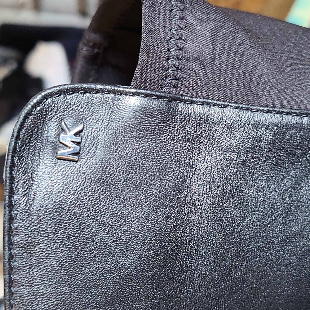 Michael Kors Roding Boots. A-7 - Picture 4 of 7